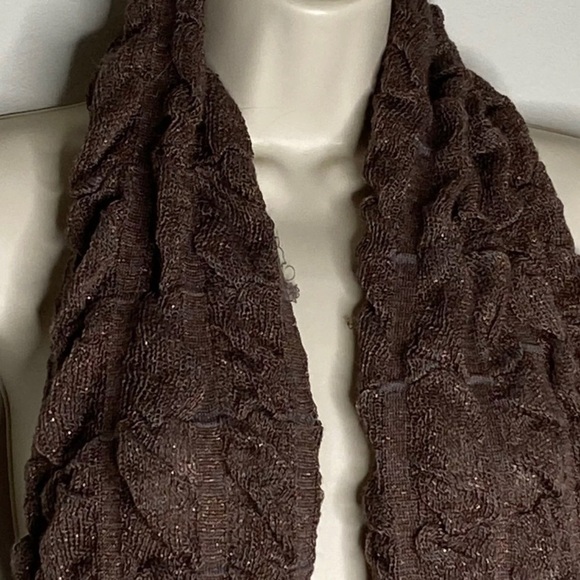 4/$35 Olsen Scrunch Knit Scarf Sparkly Metallic - Picture 4 of 6